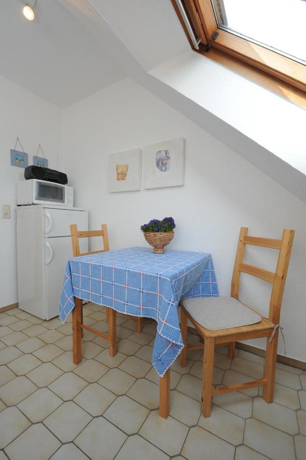 Ferienwohnungen im Haus am Watt Neuharlingersiel Exterior foto